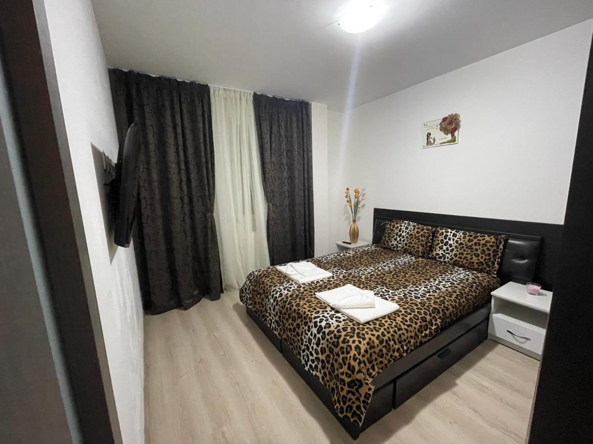 Apartament Ella ทูลเซีย ภายนอก รูปภาพ